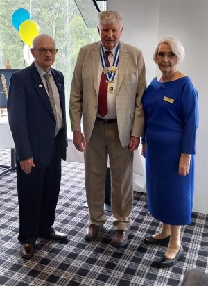 7. Grahame Moy-President Lindsay Threadgate- Patricia Glass_resized